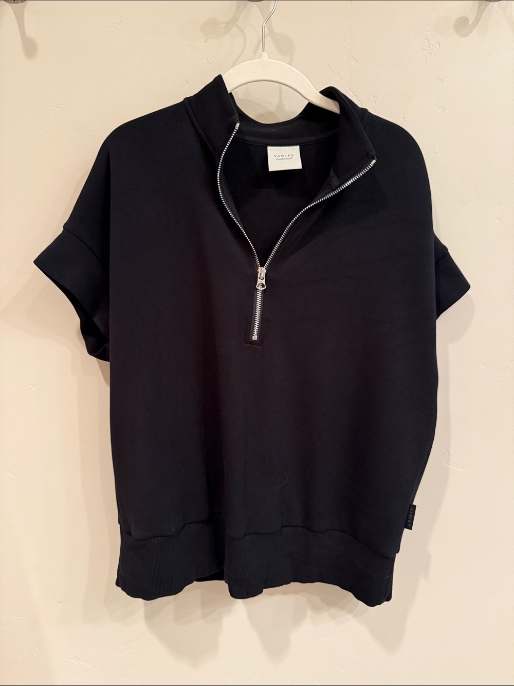 Varley Ritchie Black Short-Sleeve Half-Zip Sweatshirt
